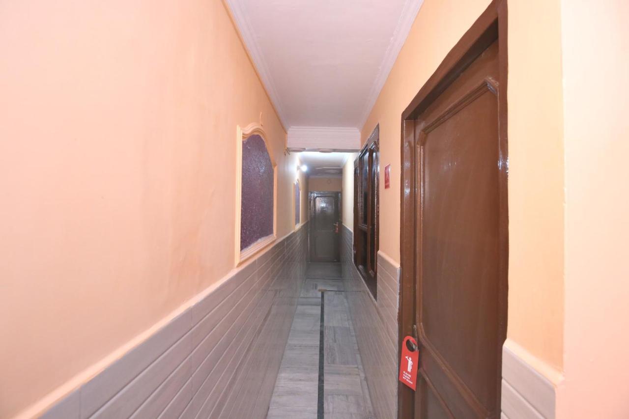 Oyo 10384 ホテル ラジェシュ パレス Chandīgarh エクステリア 写真
